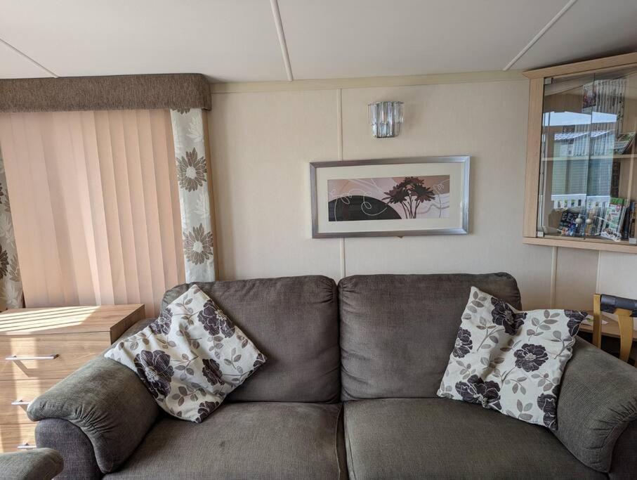 6 Berth Holiday Home On Ocean Edge Near Morecambe 希舍姆 外观 照片