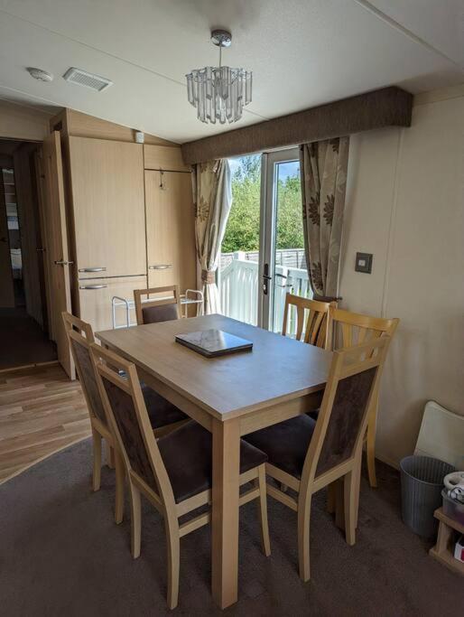 6 Berth Holiday Home On Ocean Edge Near Morecambe 希舍姆 外观 照片